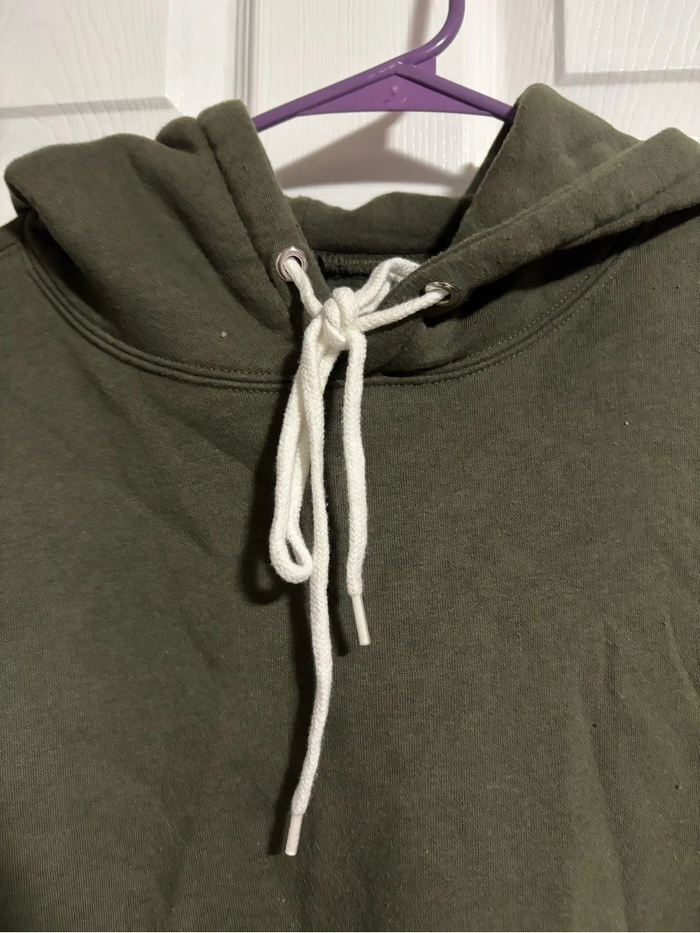 Cropped Hooded Sweatshirt in Olive - Picture 3 of 6